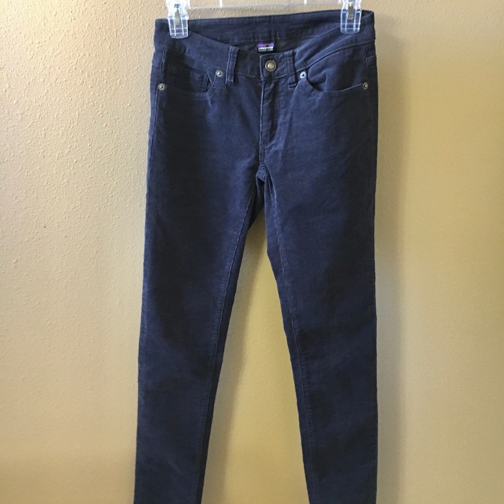 Patagonia Skinny Cords Dark Navy Blue NWOt Sz 25/0